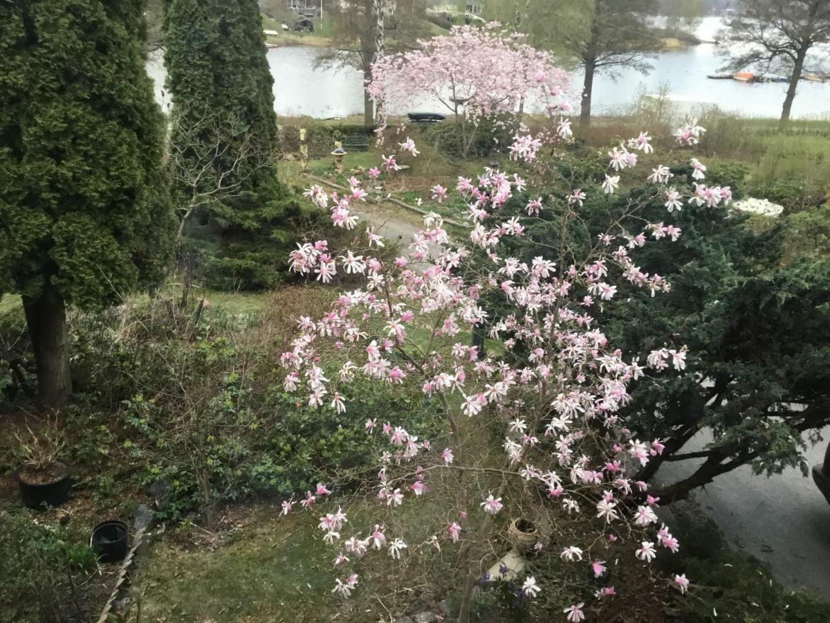 Fornuddens Bed&Breakfast Tyreso Eksteriør billede